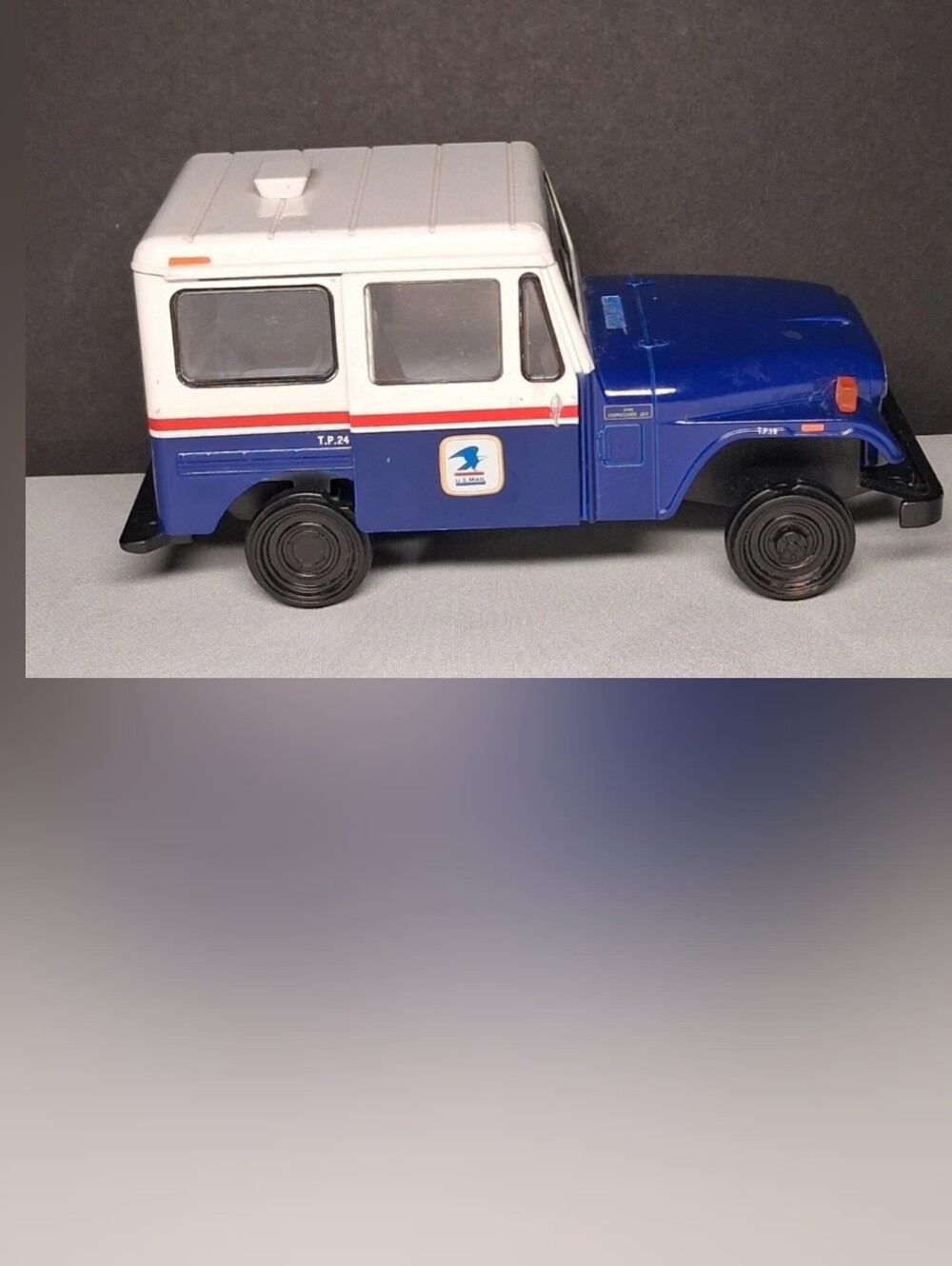 Kinsmart  US Mail Truck Kt5433 1:26 Doors Slide Open 1971 Jeep 5” Cake  Topper